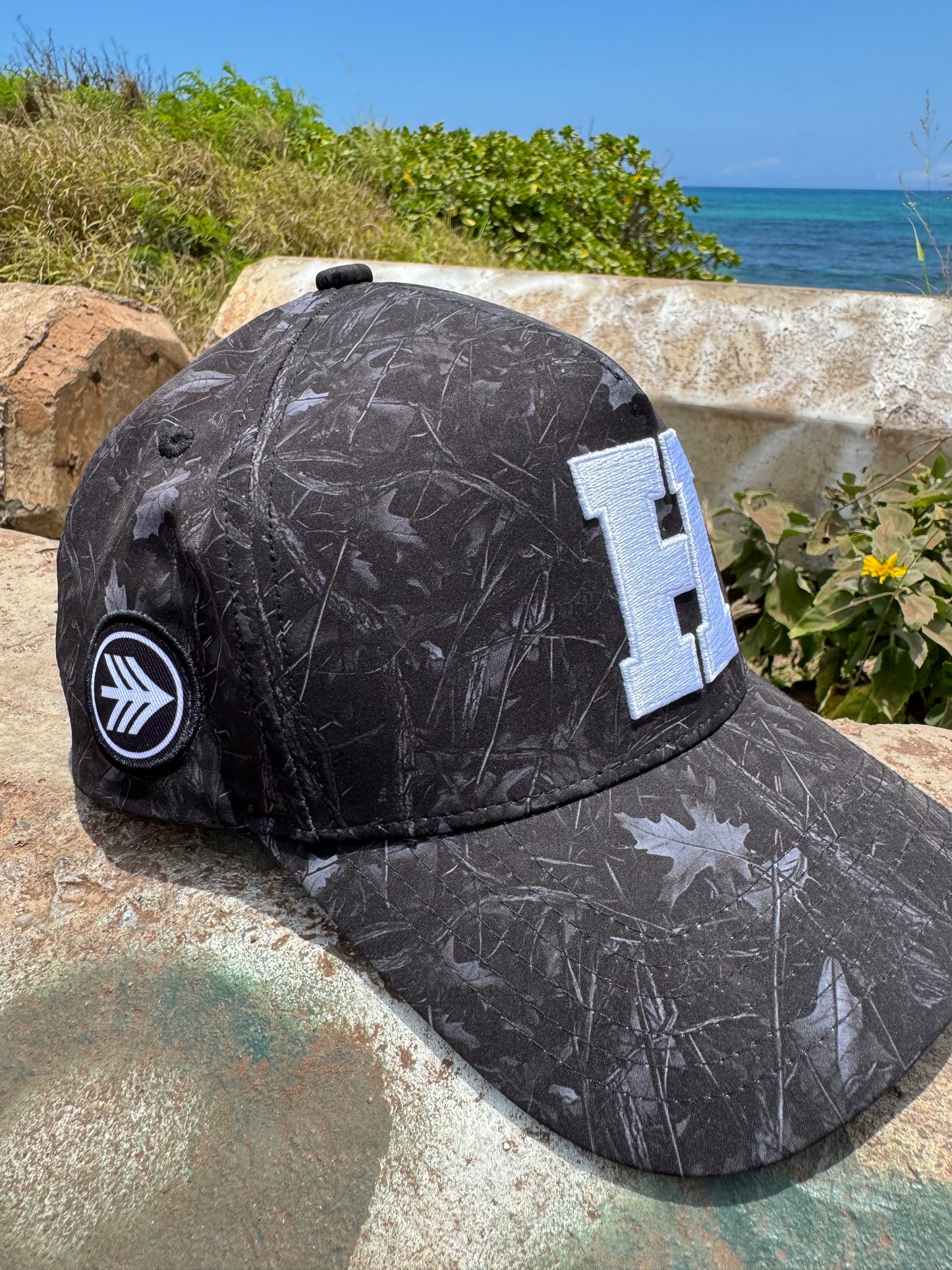 HONOR X WWA - BLACKOUT CAMO PERFORMANCE CAP